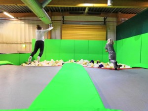 Pompukas trampoliinimaailma